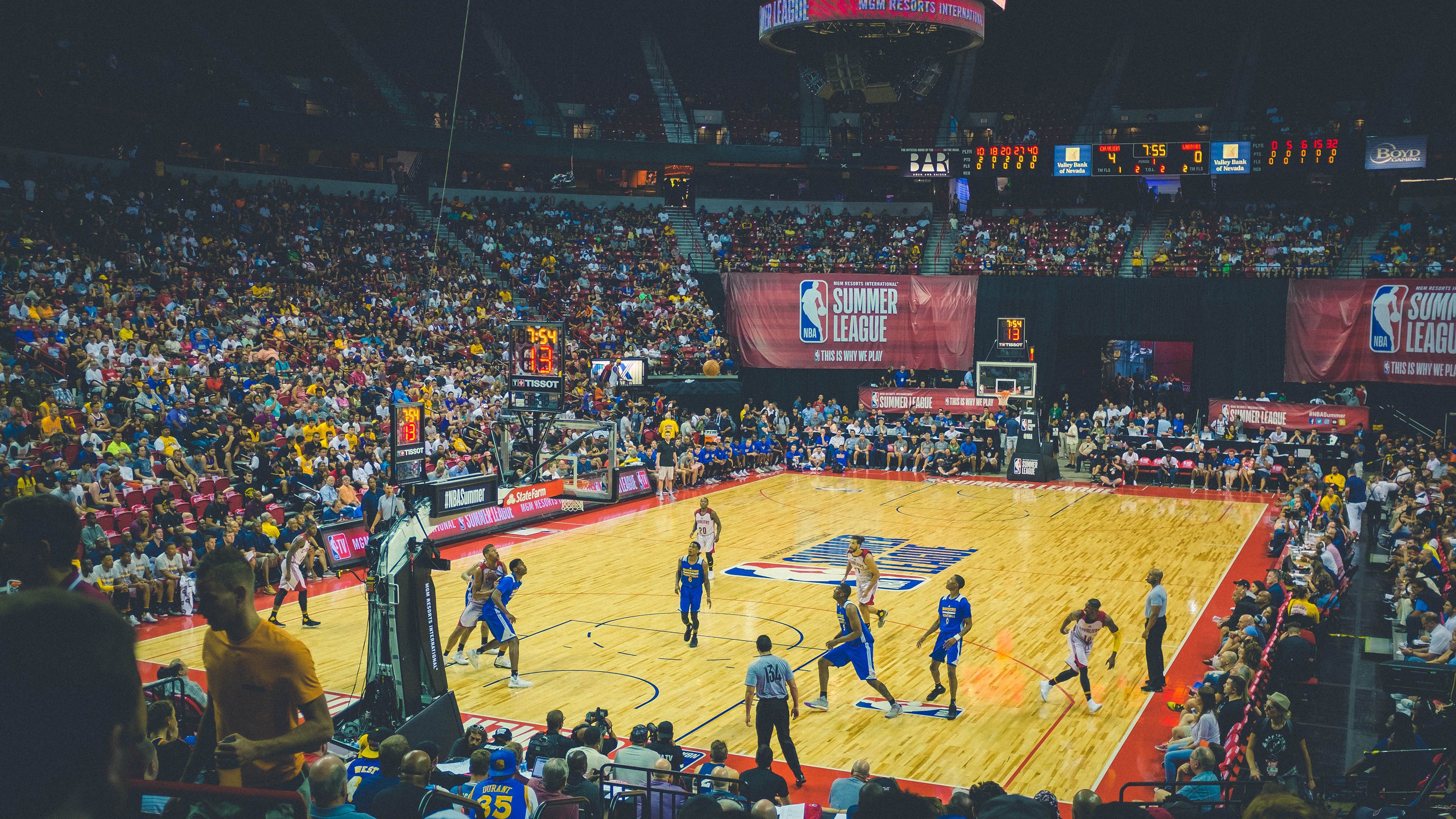 字母哥称新援融入快雄鹿未来更具竞争力，字母哥和雄鹿签约了吗