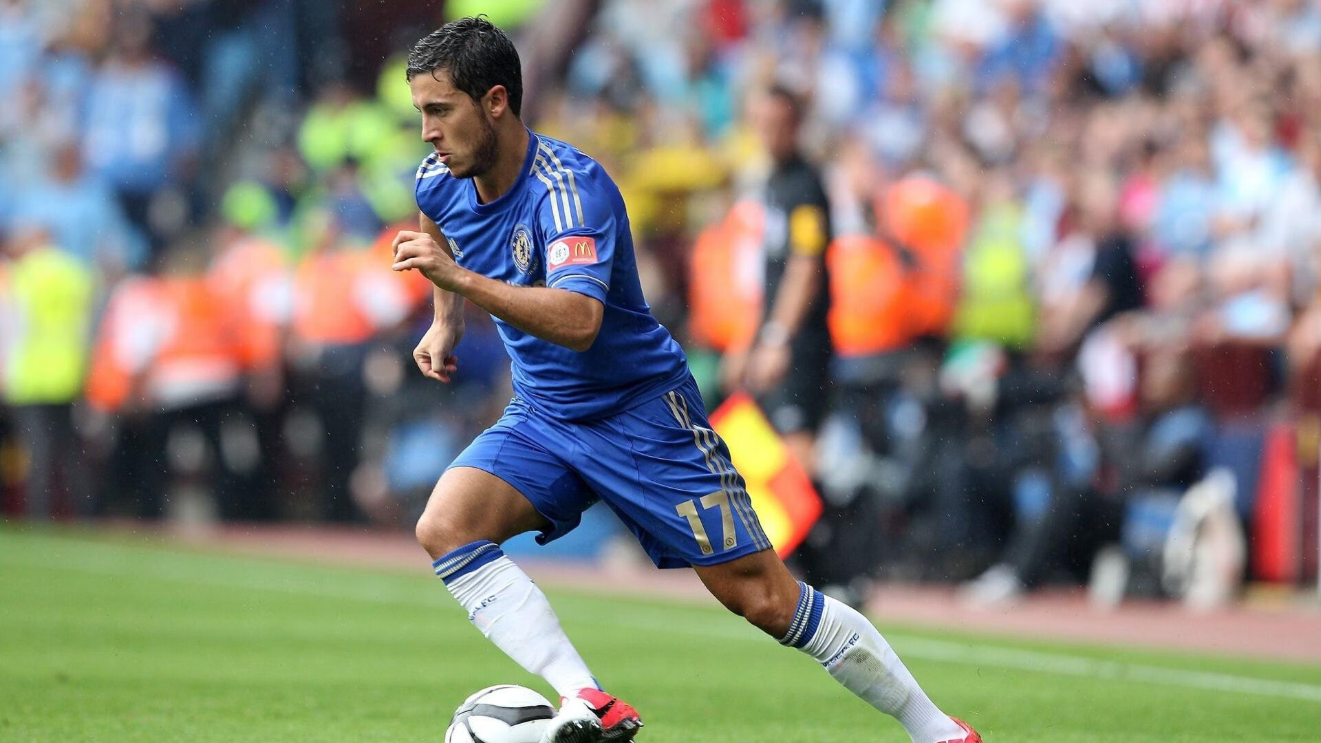 荷兰队在国际比赛中表现优异,晋级形势佳