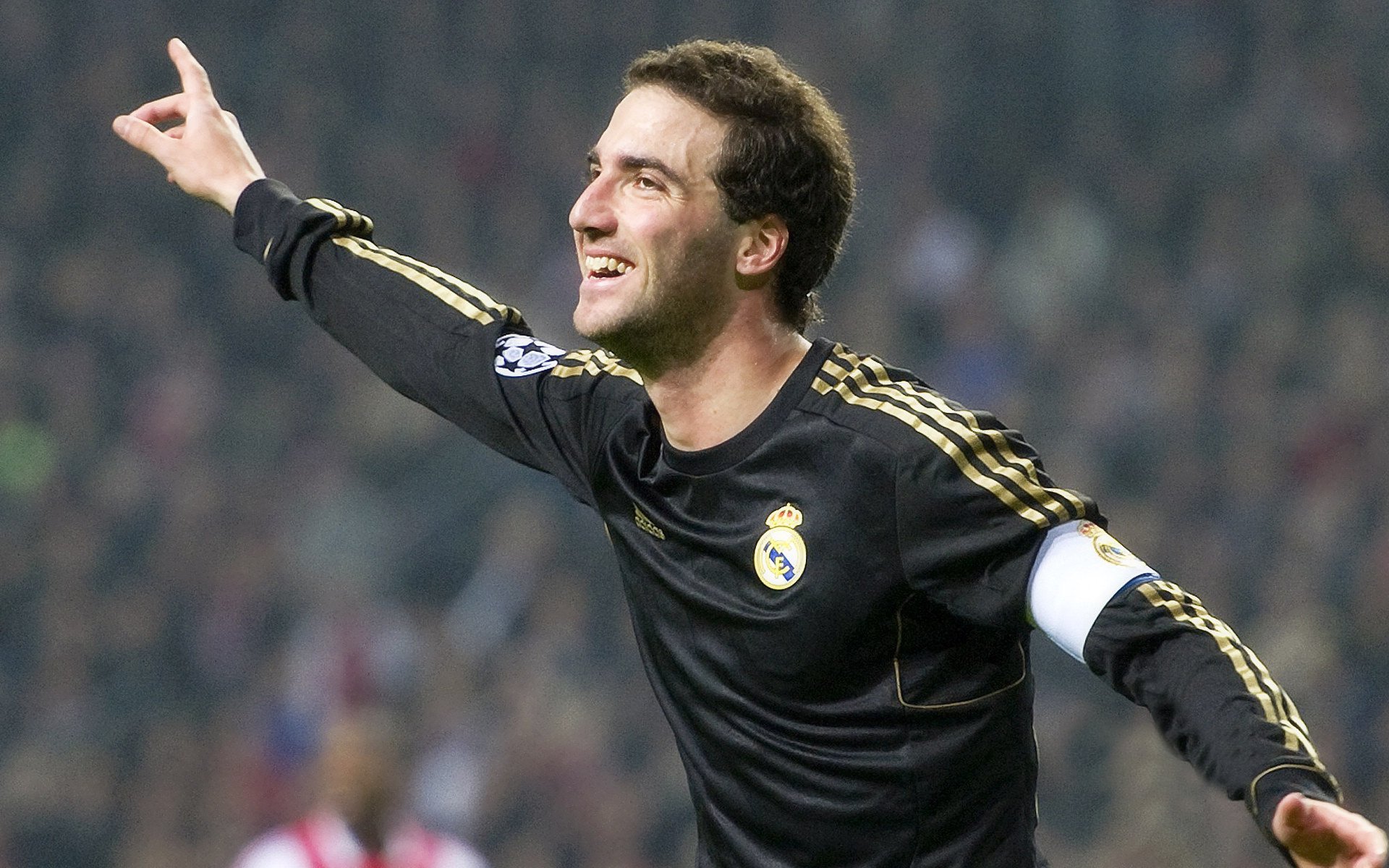 中立代表队B混合接力决赛冲刺抢眼